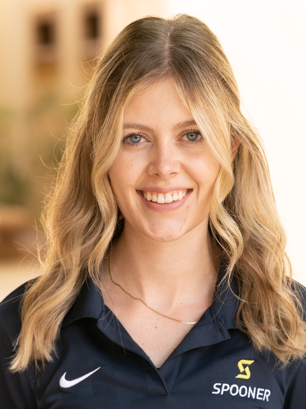 Madison Parks headshot