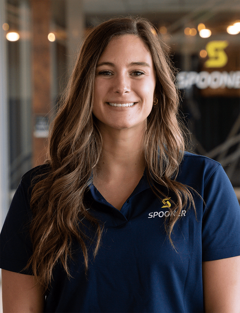 JANETTE KUHNS Headshot