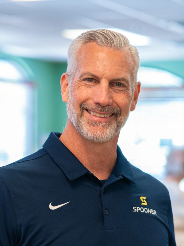 Aaron Reinhardt headshot