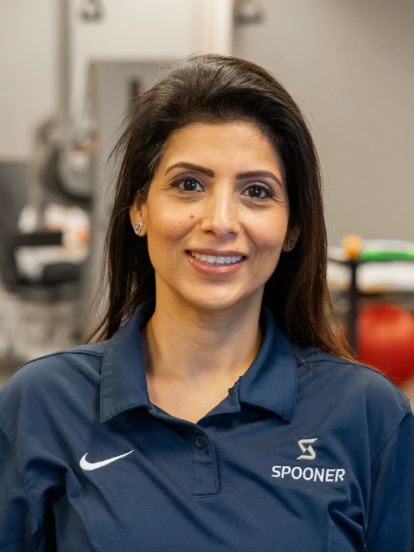 Charu Chopra headshot