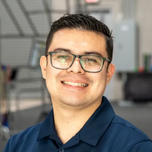 Leonel Ortiz Headshot