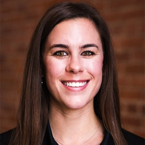 Abbey Schmidt headshot