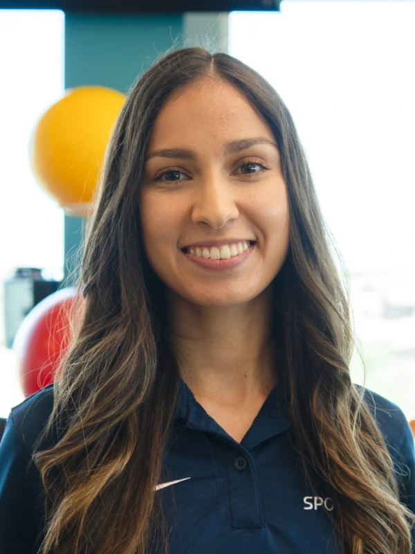 Dania Amaya 3×4 Dania Amaya headshot