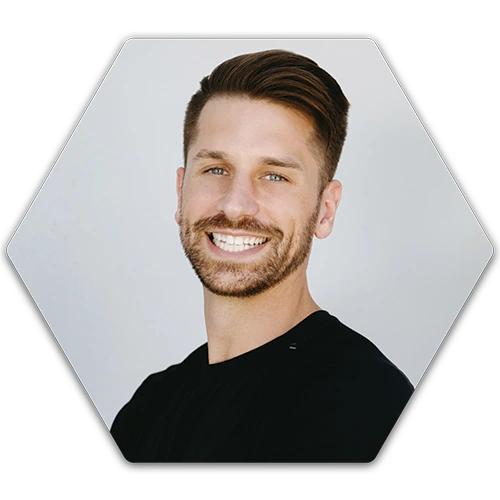 Adam Loiacono headshot