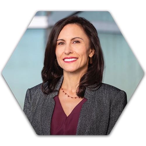 Simin Levinson headshot