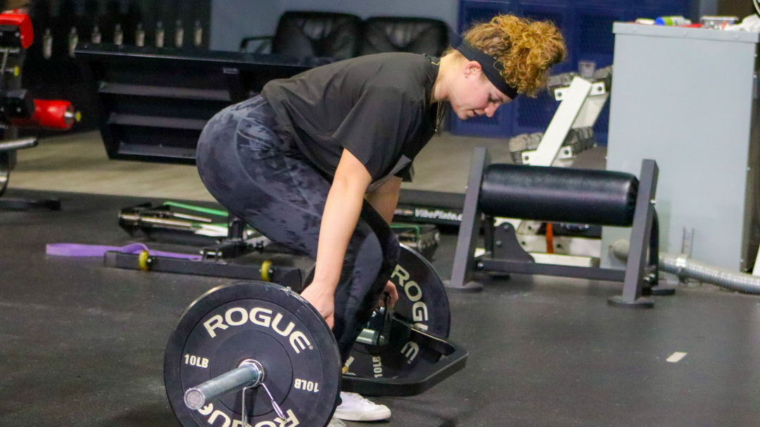 female athlete weight training