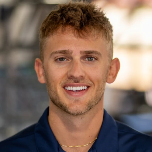 Isaiah Van Denend headshot