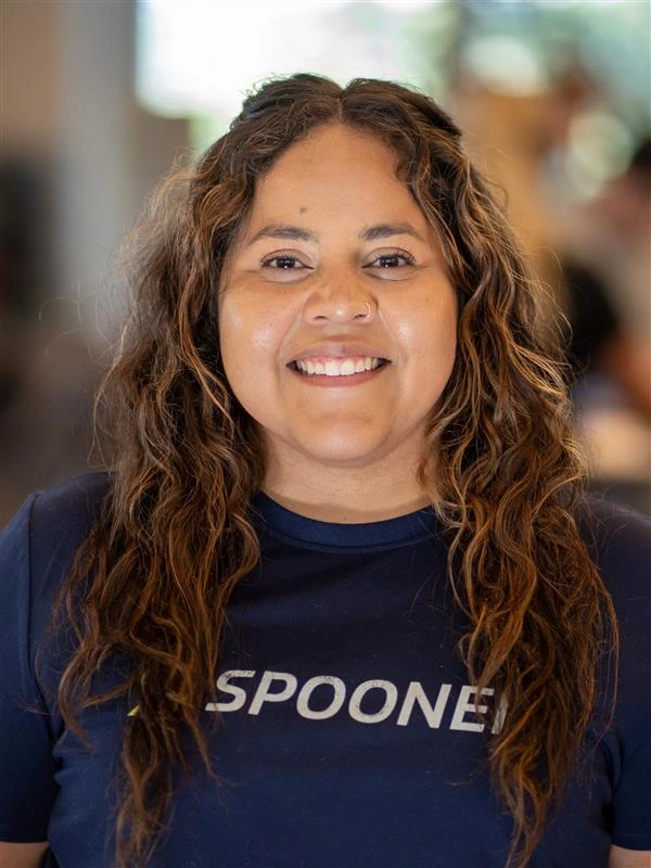 Jennifer Torres 3×4 Jennifer Torres headshot