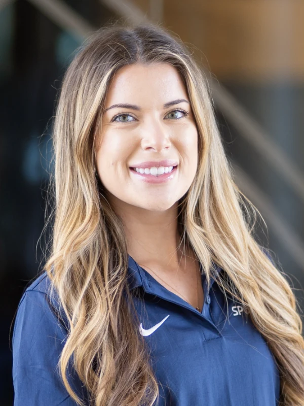 Kayla Andrews 3×4 Kayla Andrews headshot