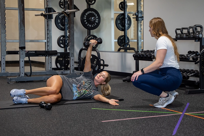 rockwall_1 image of a sports medicine therapist with an athlete